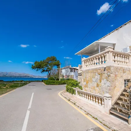 Apartment With Views Of The Bay Of Pollenca *